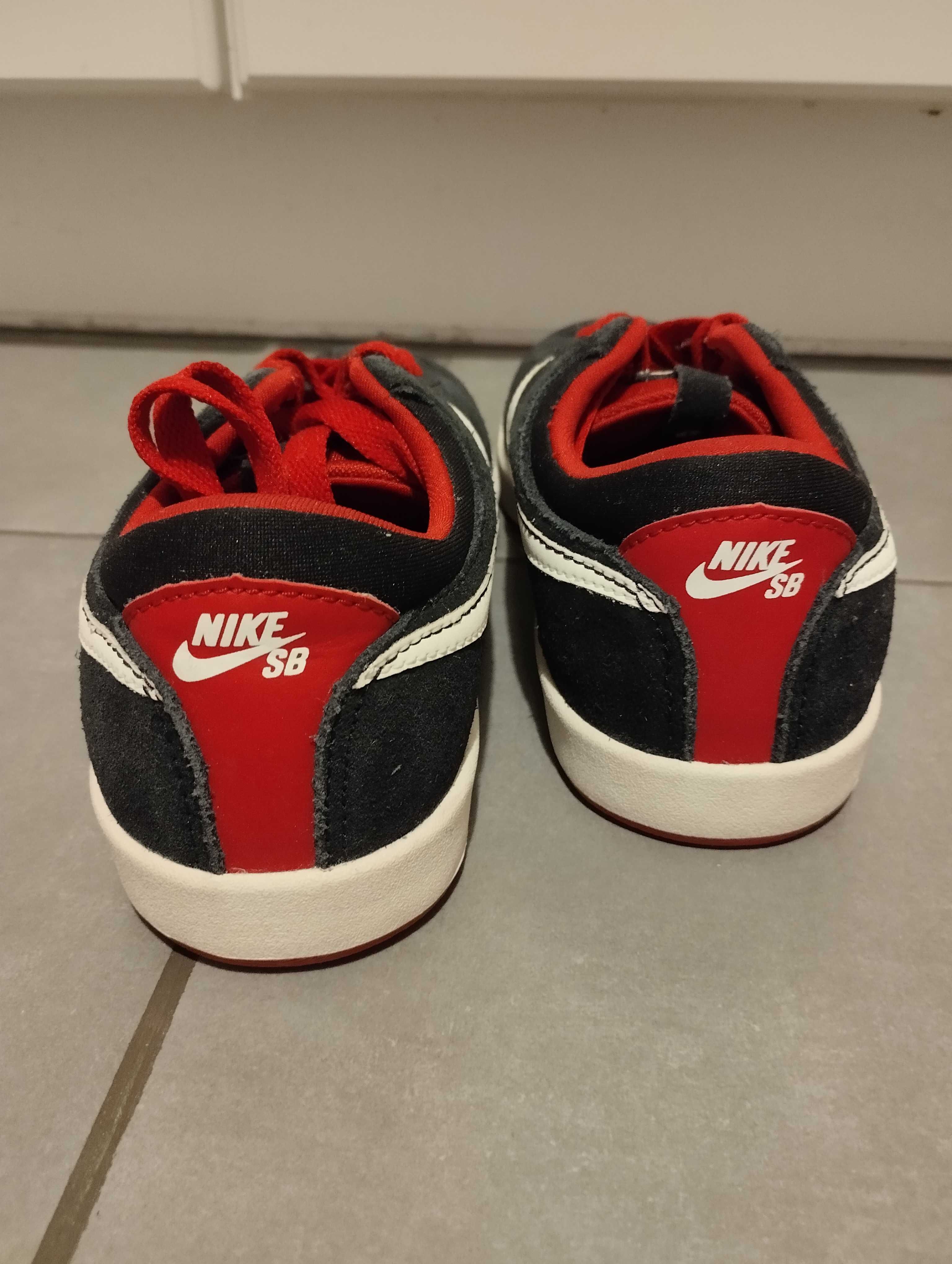 Nike SB номер 35.5 нови без фабричната кутия.
