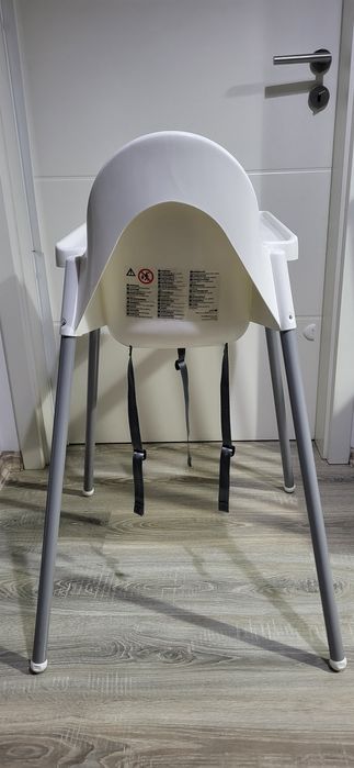 Vand scaun de masa inalt Ikea pentru bebelusi cu tava