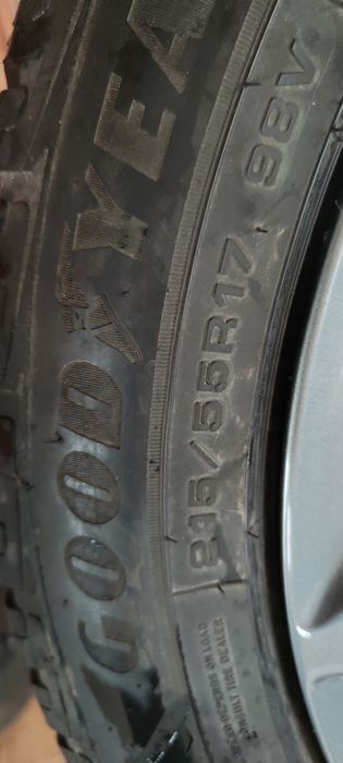 Jante aliaj Peugeot Ford 215/55/17 m+s