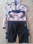 Дамски спортен екип на Adidas