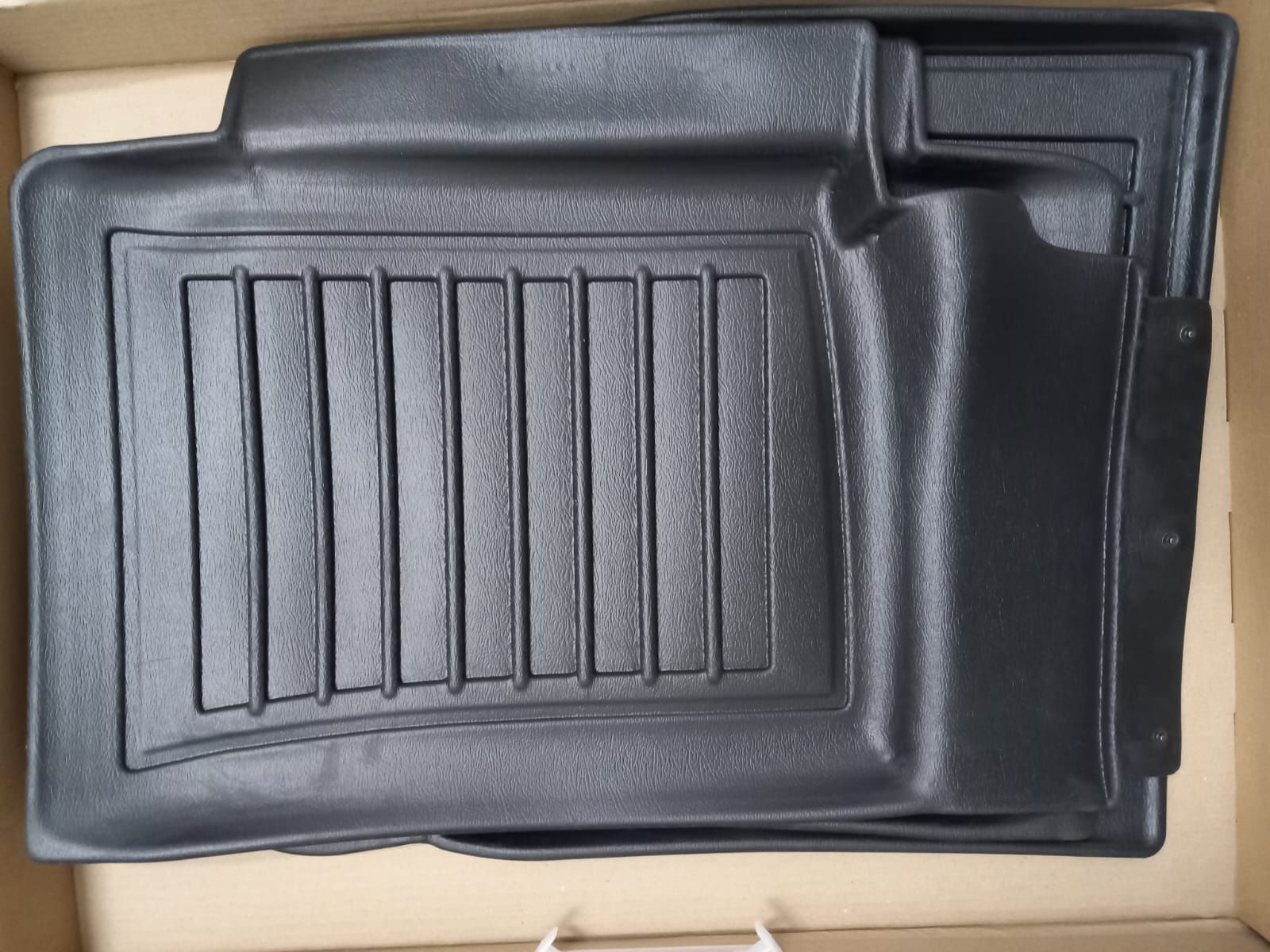 Set covorase podea auto cauciuc toyota prius 2009 2015 umbrela