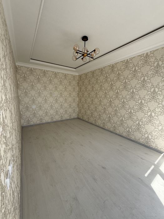 Srochno uchastok sotiladi 1 sotix 2 etaj 4 xona