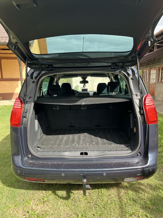 Peugeot 5008 2013