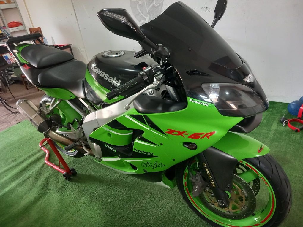 Kawasaki Ninja zx6R