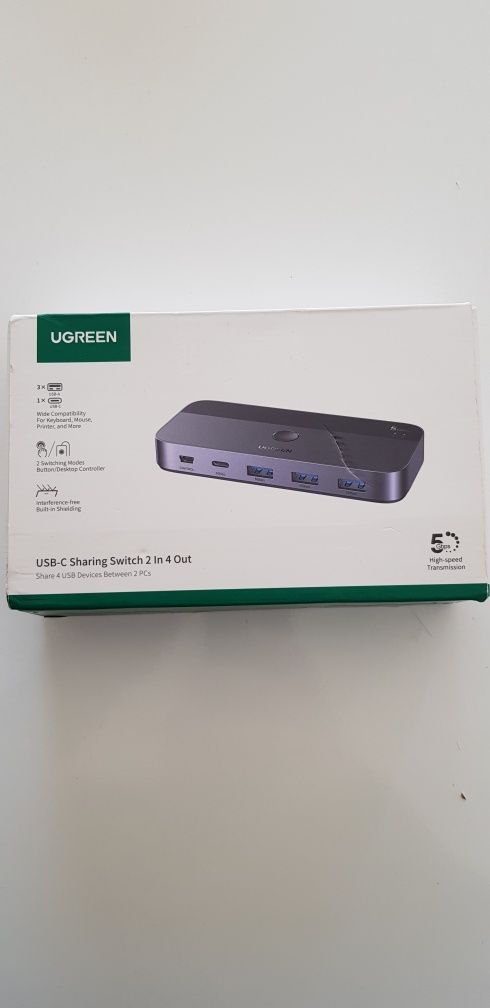UGREEN USB-C Switch - 2-портов, 4 x USB 3.2, 10Gbps трансфер