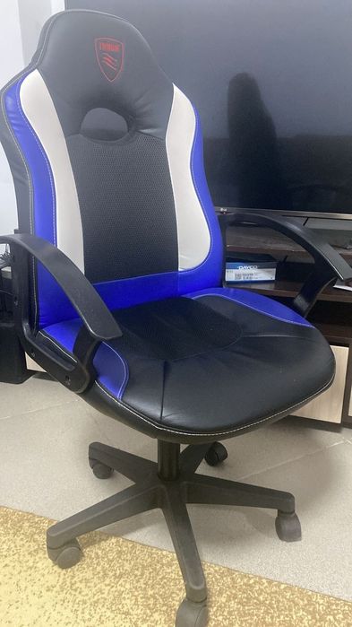 Компьютерное кресло