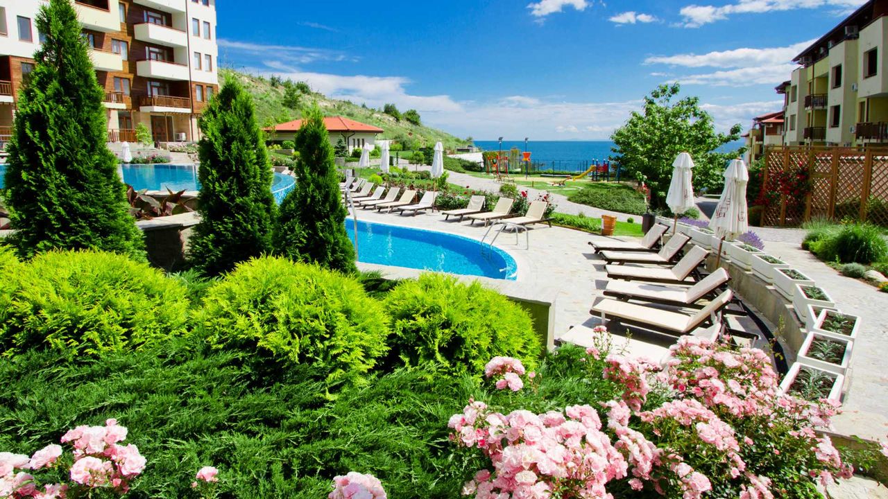 Продава се Двустаен апартамент в Свети Влас - 65 кв.м за 1516 €/кв.м - Снимка #11