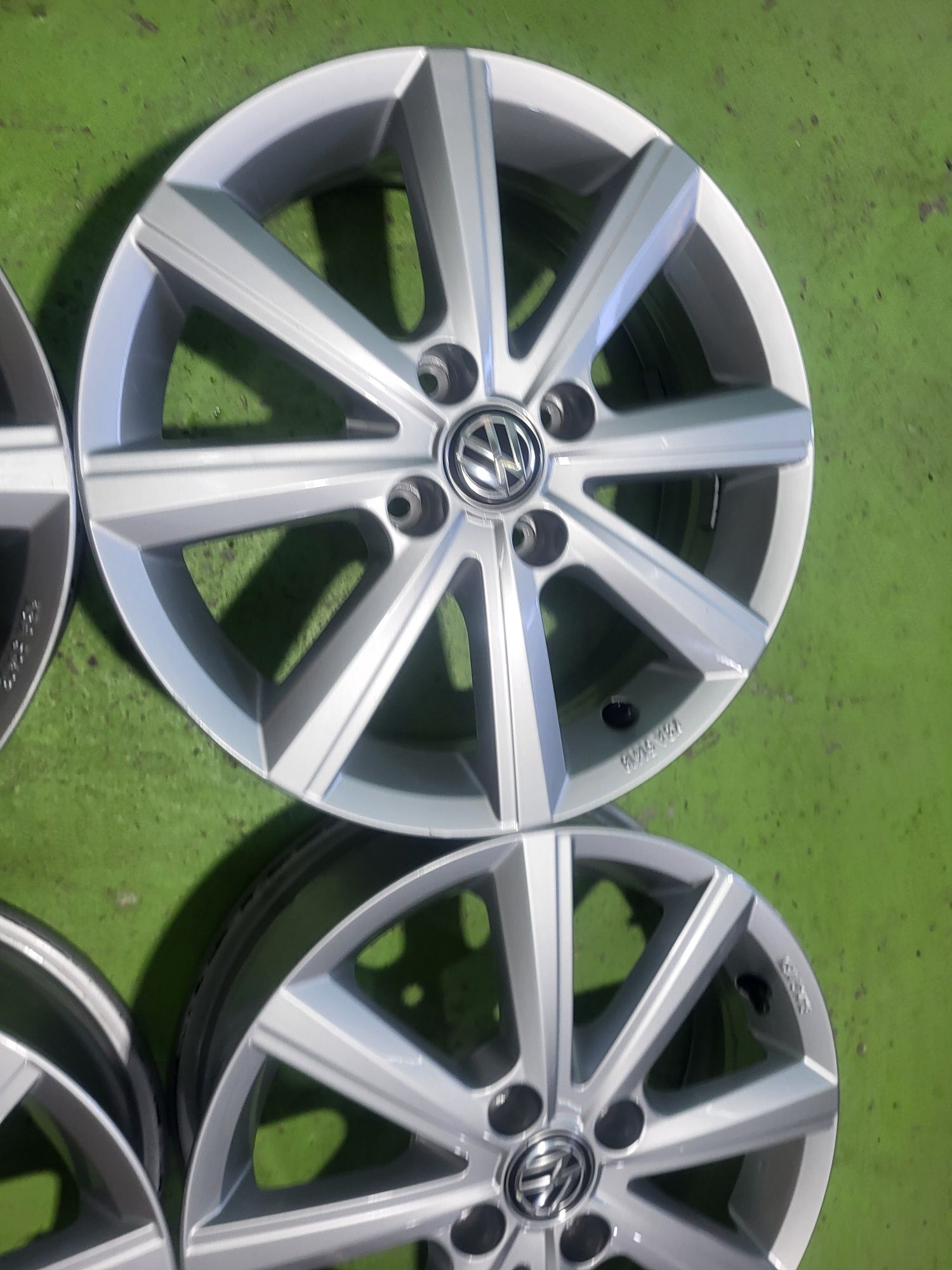 15 4x100 Vw Up лети джанти 4х100 уп