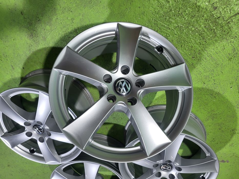 17 5x112 Vw Passat Touran Tiguan лети джанти 5х112