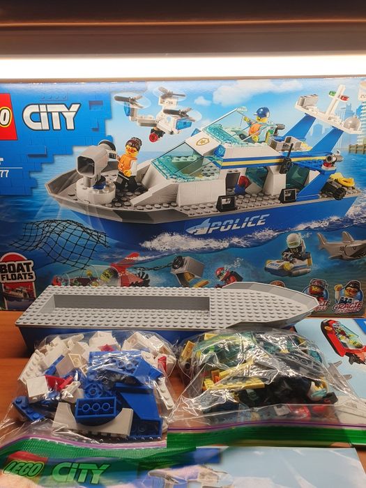 Lego 60277 Barca de patrulare