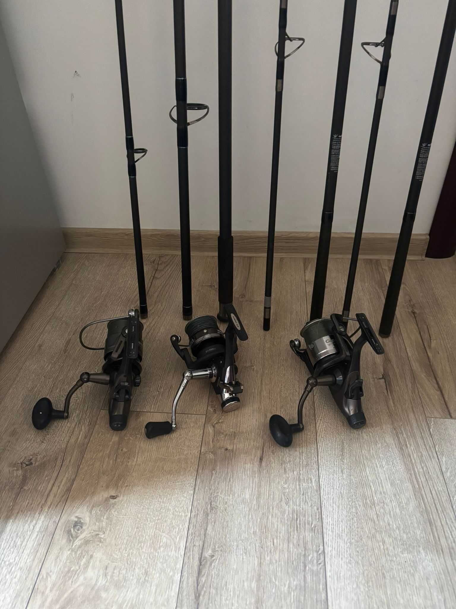 Vand SET DE 3 Lansete+3 Mulinete+husa de transport  stare buna!