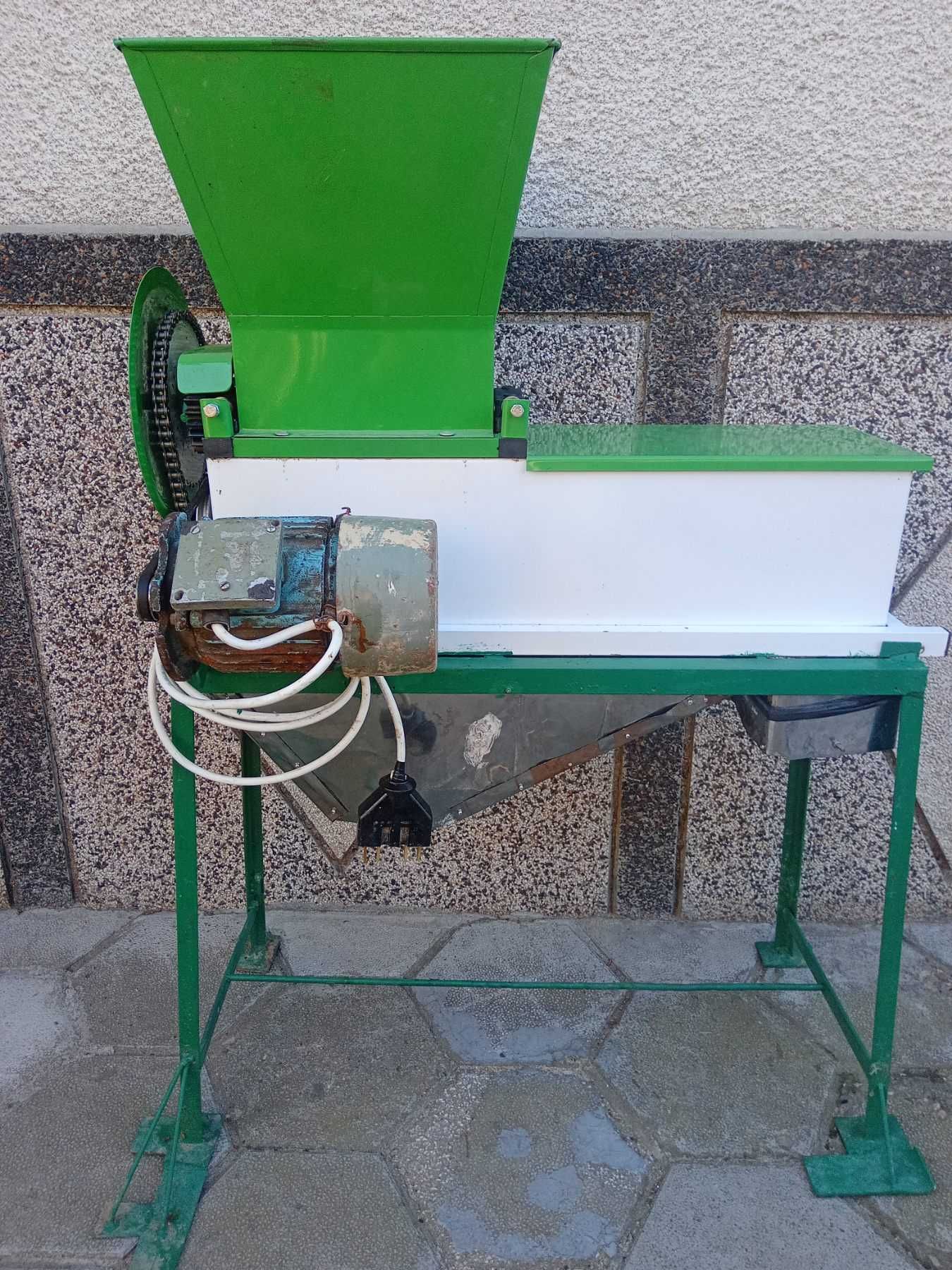 Гроздомелачка роначка