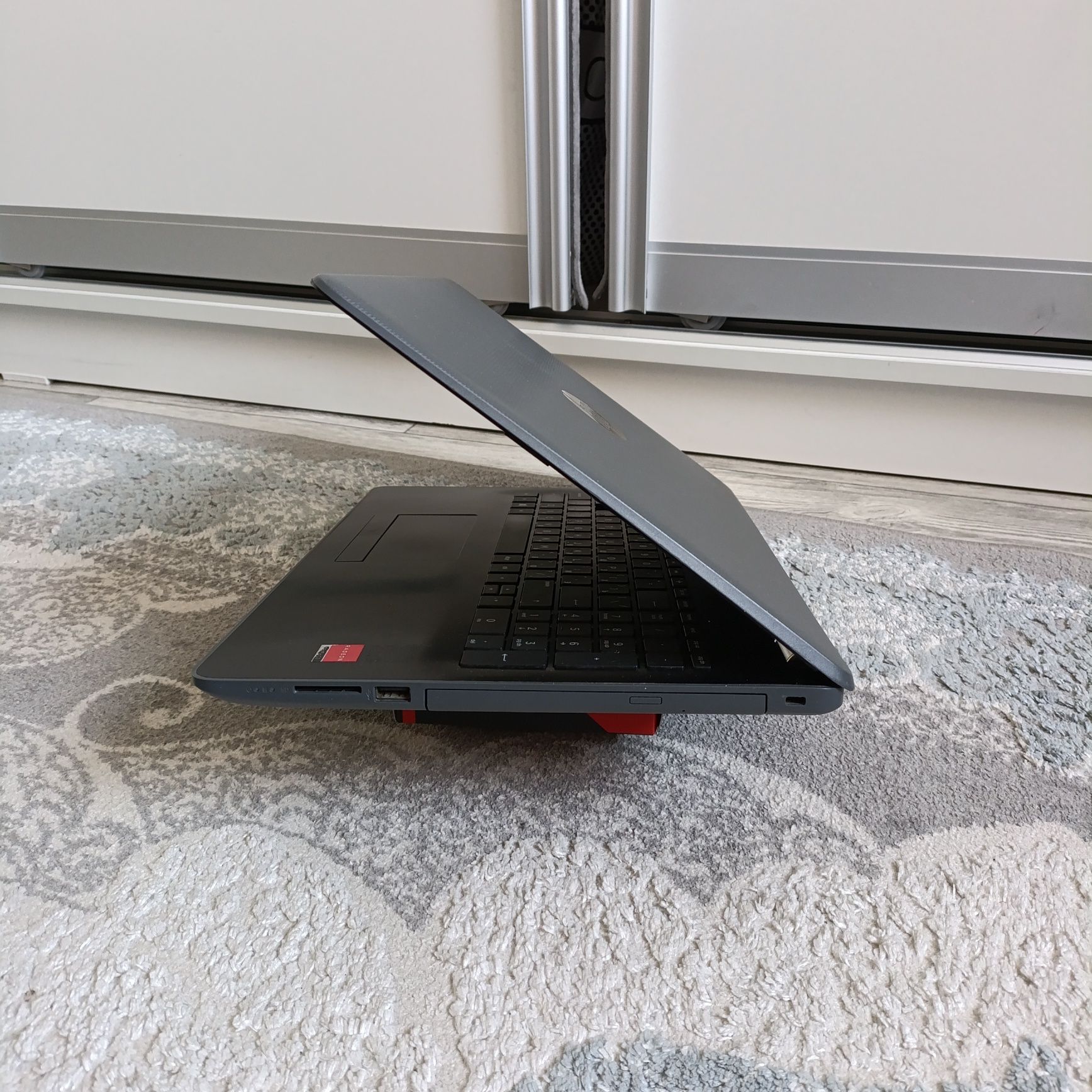 HP Notebook 15/HDD-1000GB/ОЗУ-4ГБ/Работает шустро и быстро! 2020 года