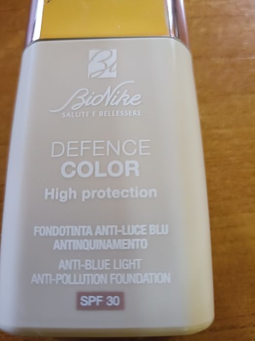 Fond de ten Bionike Defense color high protection 301 / 30 ml