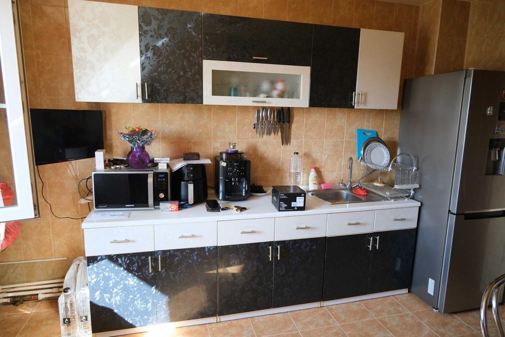 Vand apartament 3 camere