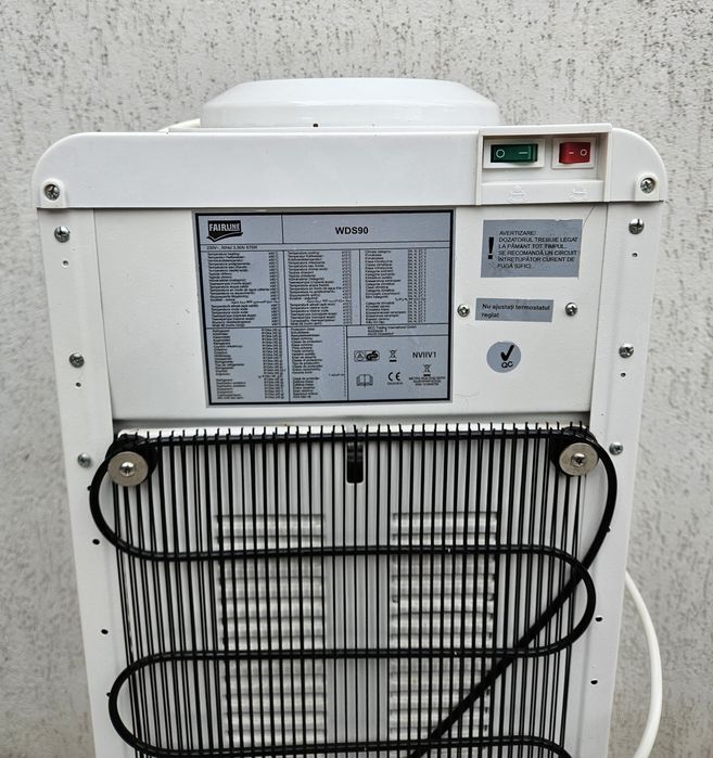 Dozator de apă rece si caldă