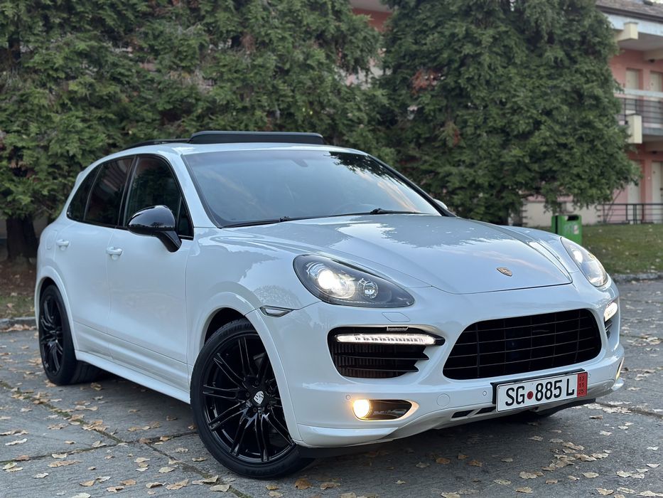 Porsche Cayenne Paket GTS TURBO 3.0D 245 CP 2012 TOP