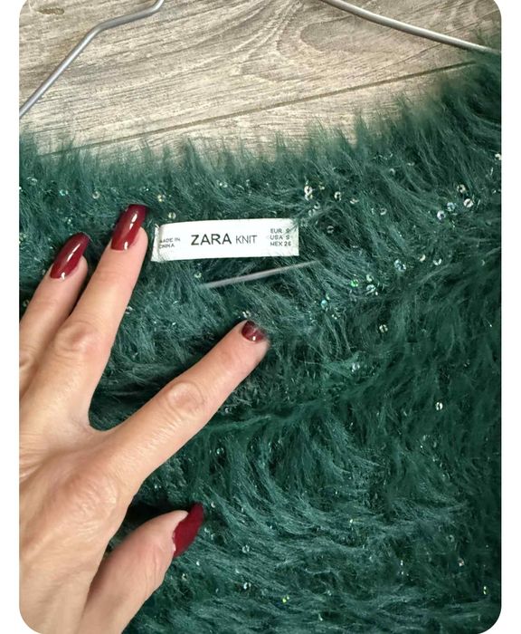 Zara Коледен пуловер