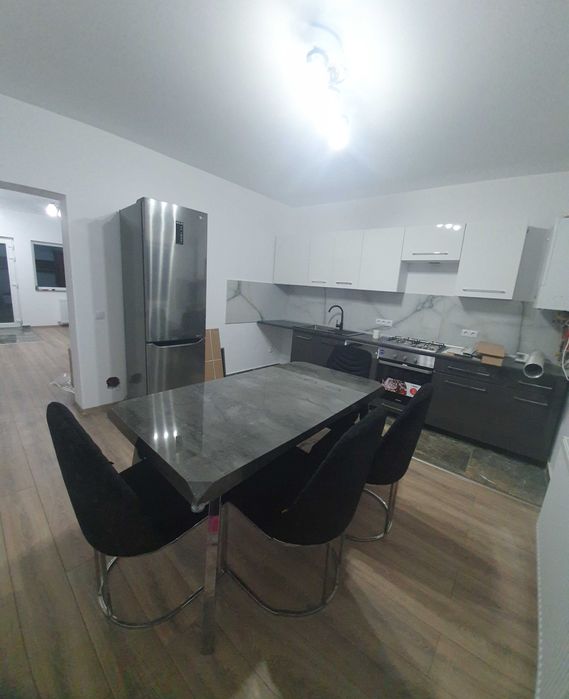 Vand case FINISATE/ SEMI -in Dezmir, str Ghioceilor, CANALIZARE, util,