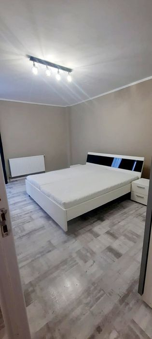 Inchiriez Apartament