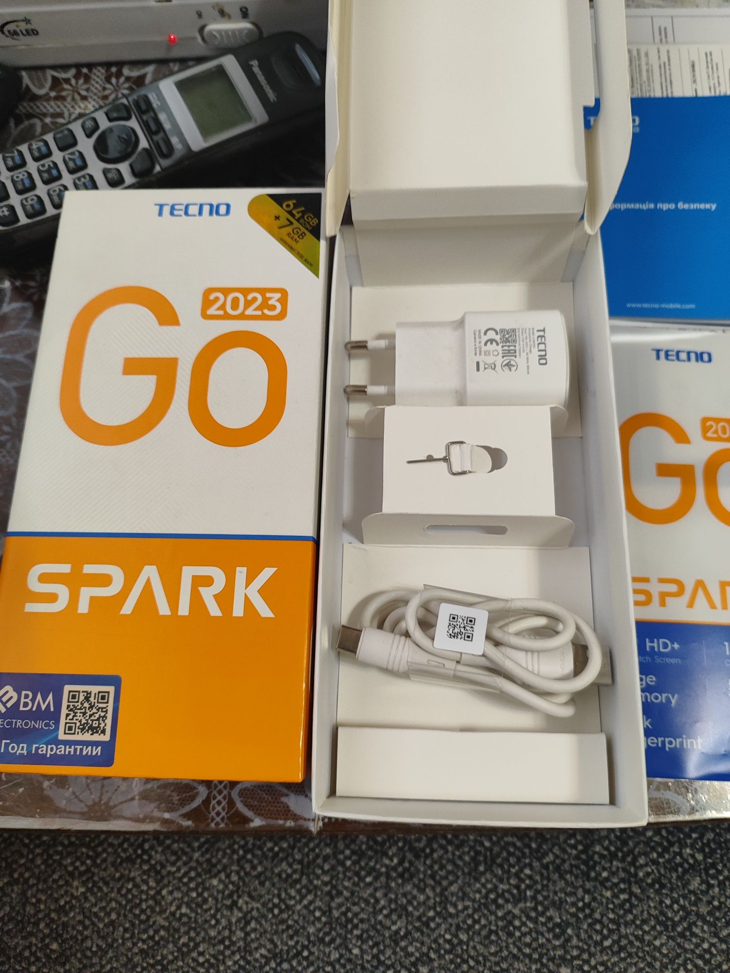 Смартфон Techo SPARK GO