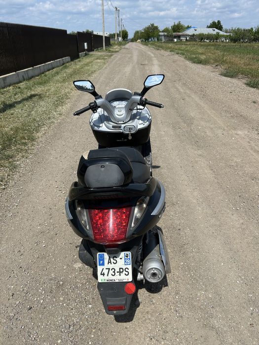 Scuter SYM GTS 125 EVO