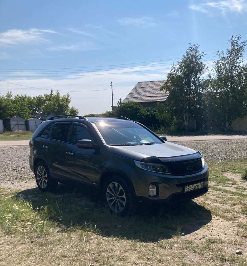 Продам KIA SORENTO 2014 год.