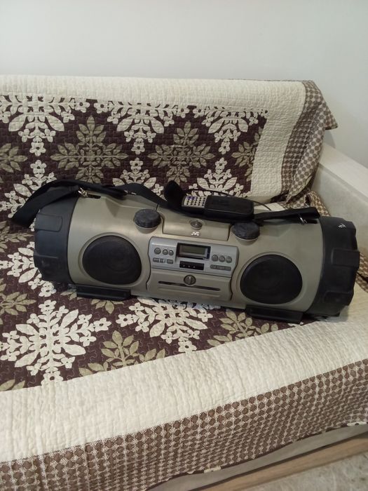 Магнитола JVC-RV B90