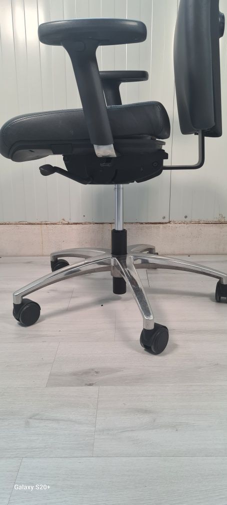 Офис въртящ стол köhl за комфорт и ергономия обзавеждане внос от герм