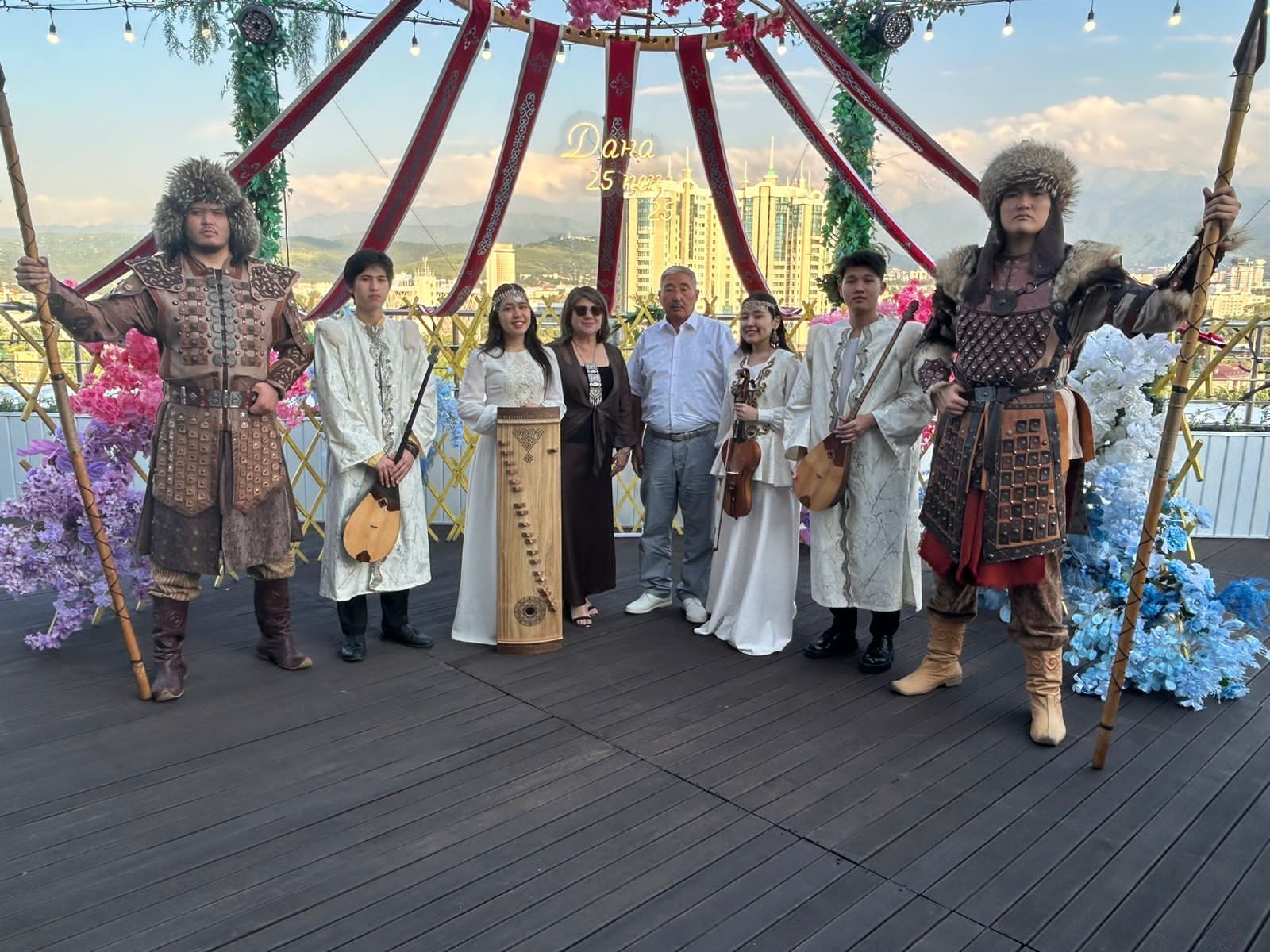 Улттык аспаптар ансамбль, оркестр, музыкальный ансамбль