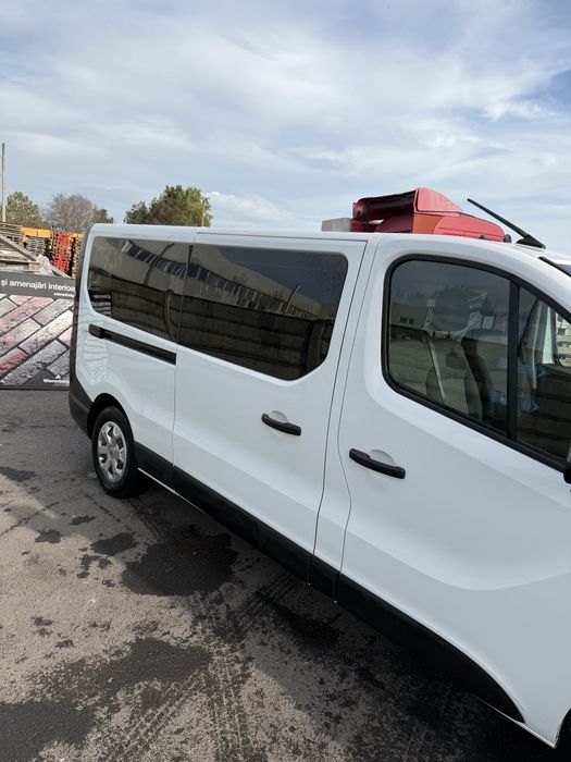 Renault Trafic 9 locuri ,TVA DEDUCTIBIL