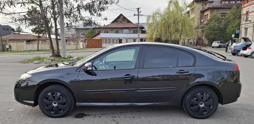Renault Laguna 3 - 1.5 dCi, 110 CP, An 2009