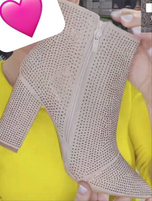 Botine superbe cu pietricele