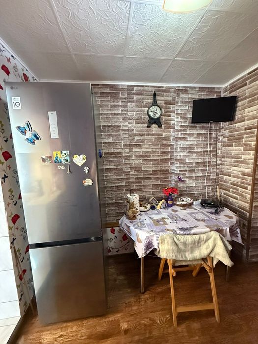 Închiriez apartament