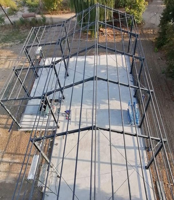 Comapnia noastra proiecteaza, produce și monteaza hale metalice 100%