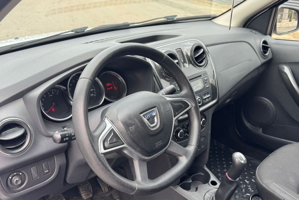 Dacia Logan model 2018 full led  1.5 dci