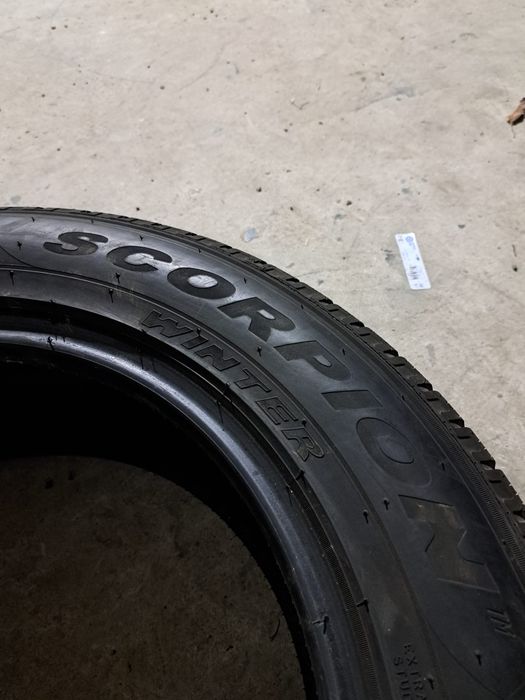 Set 4 anvelope iarnă 235 60 r18 Pirelli