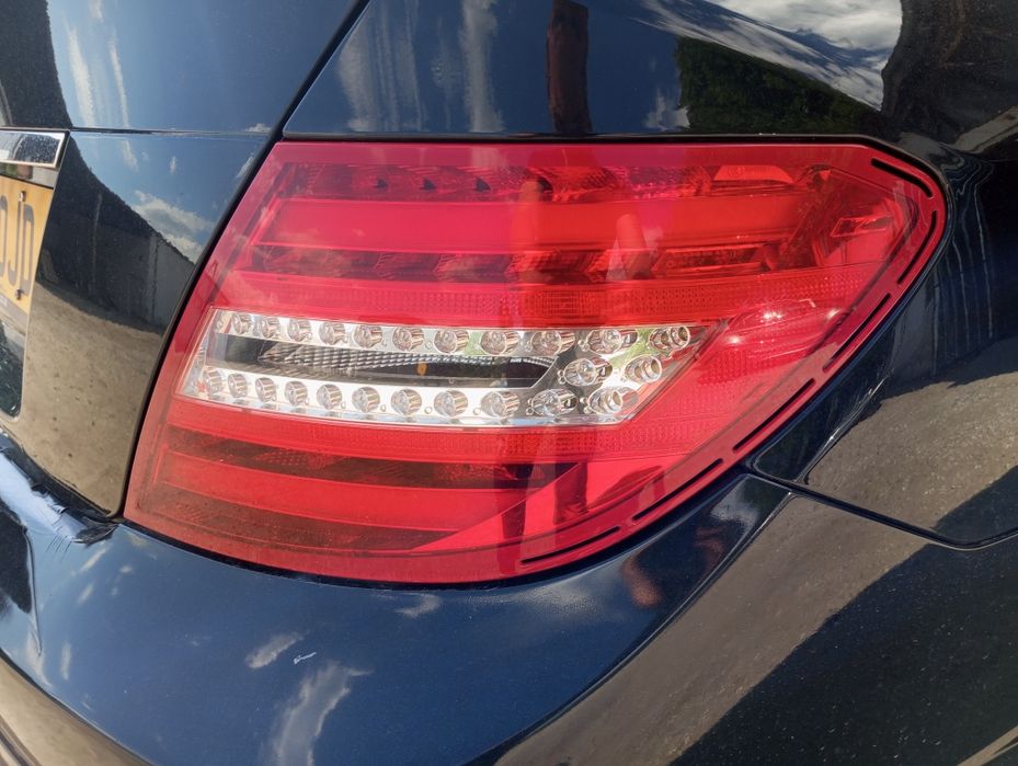 Стопове мерцедес Ц класа w204 face мерцедес w204 стопове диодни