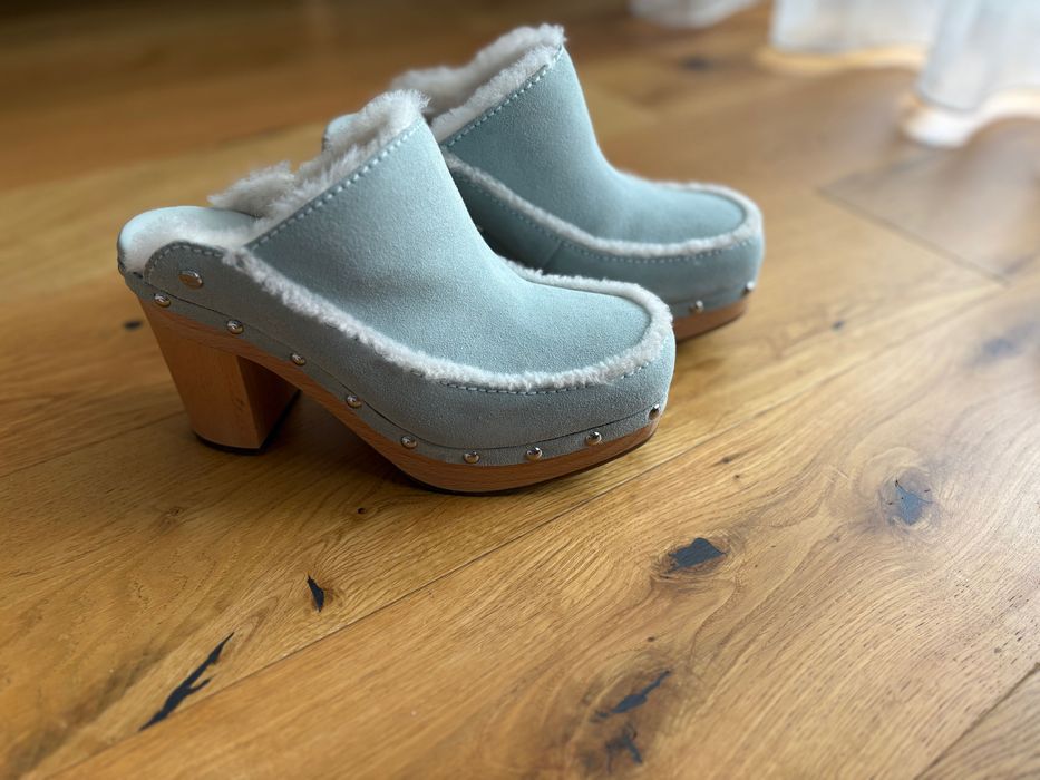 Saboți de iarnă UGG