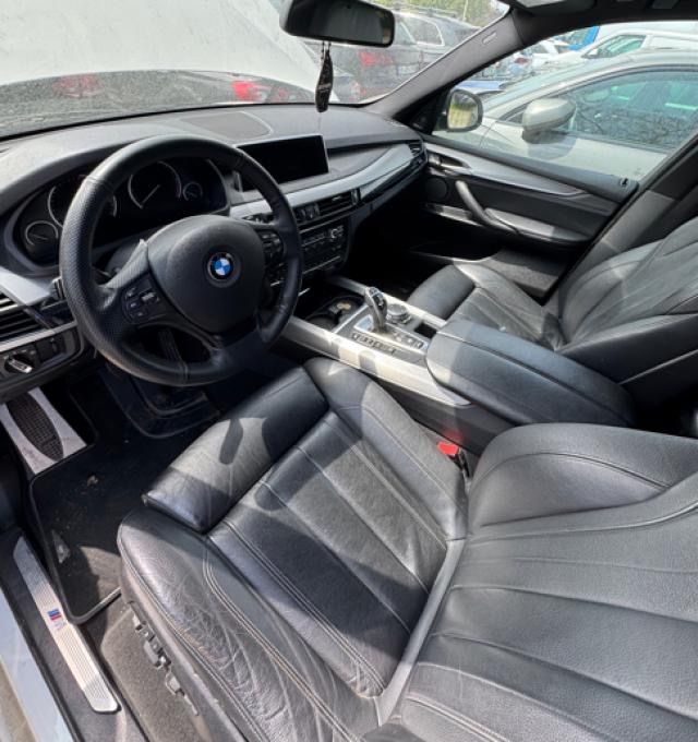 Bmw x5 alb  licitatie auto