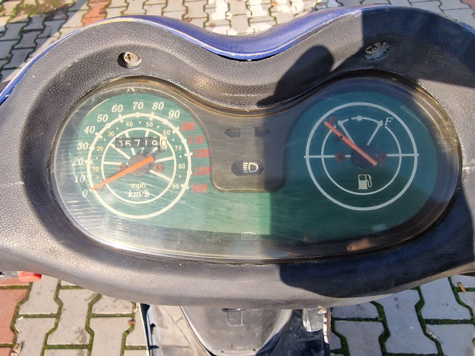 Vand sau schimb scuter de 50cc cu unul de 125cc