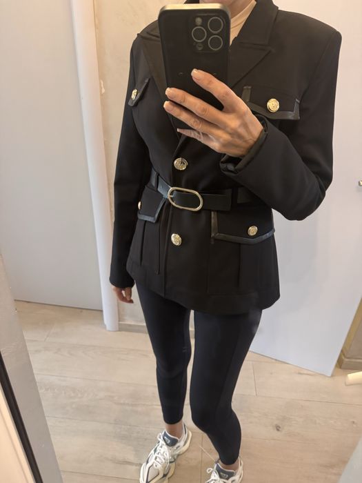 Elisabetta Franchi сако M размер