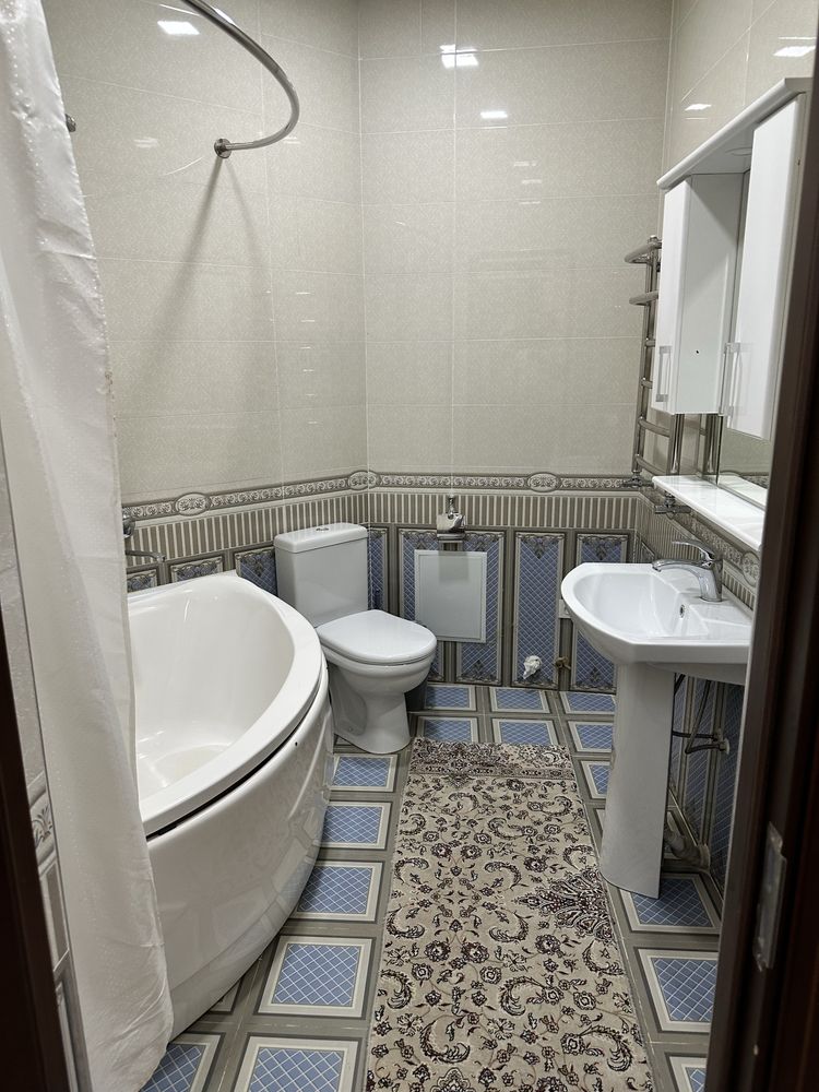 Kvartira arendaga beriladi 1 etaj golden house domi
