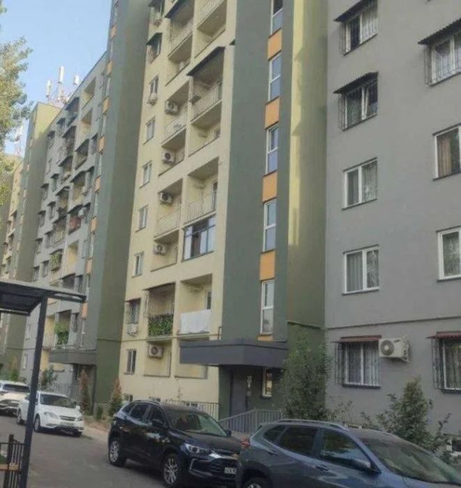Продам свой 1в2 ком.кв. Юнусабад 15 кв