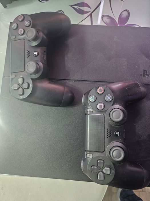 Paystation 4 eu ma joc pe el il dau ca imi  iau altceva  cu doua mane