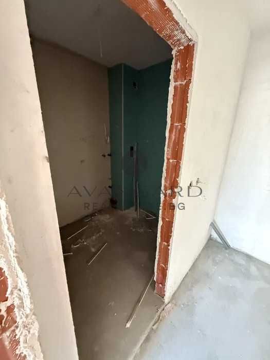 оф.22957 Двустаен с АКТ 14/ Остромила