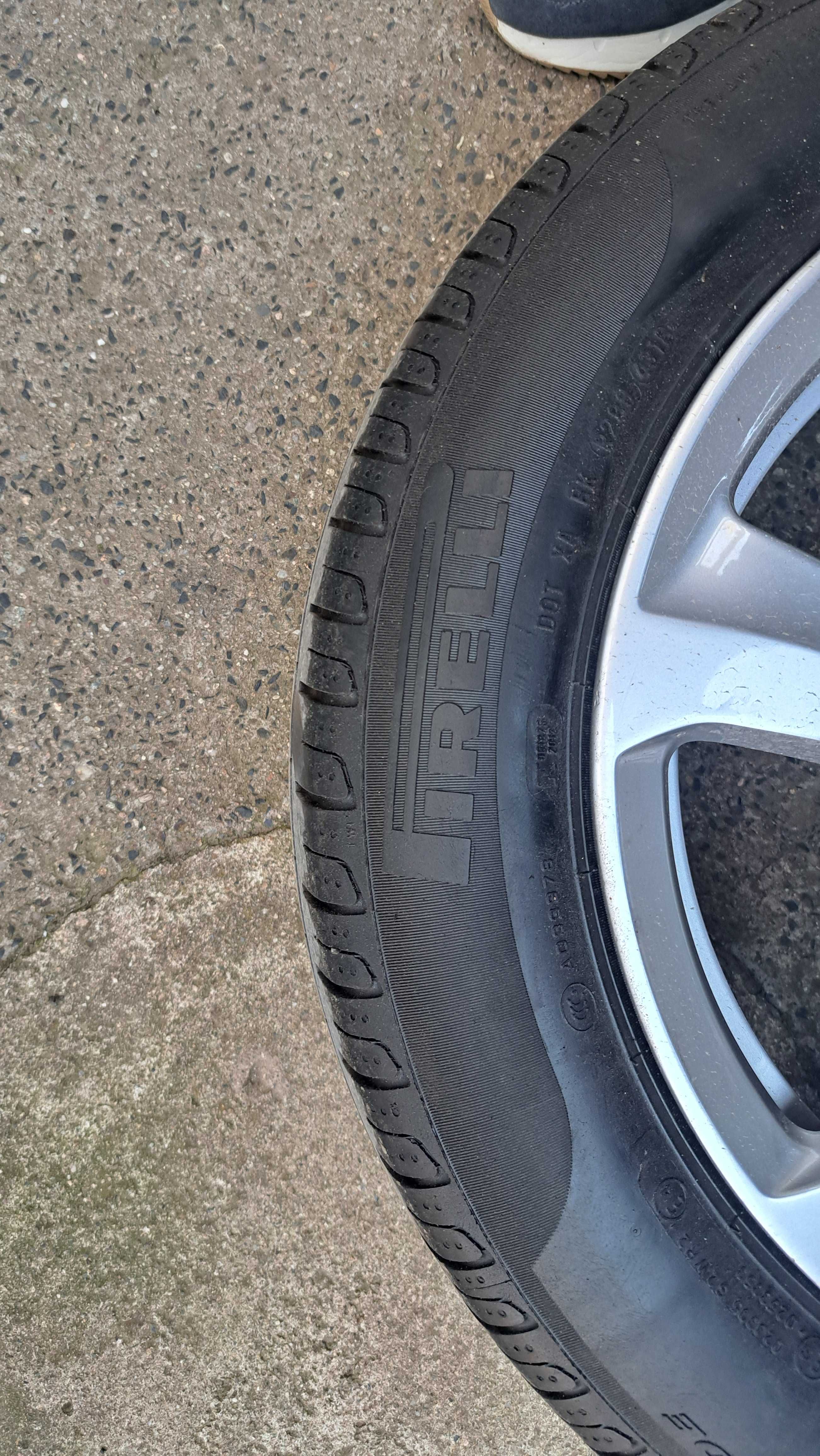 Гуми с джанти AUDI 205 55 16