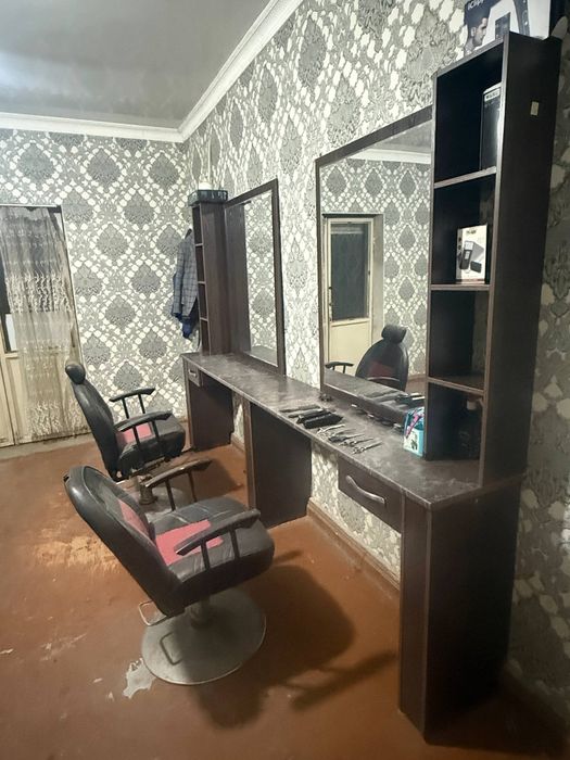 Сартарошлар учун жихоз лар сотилади срочно холати йахши