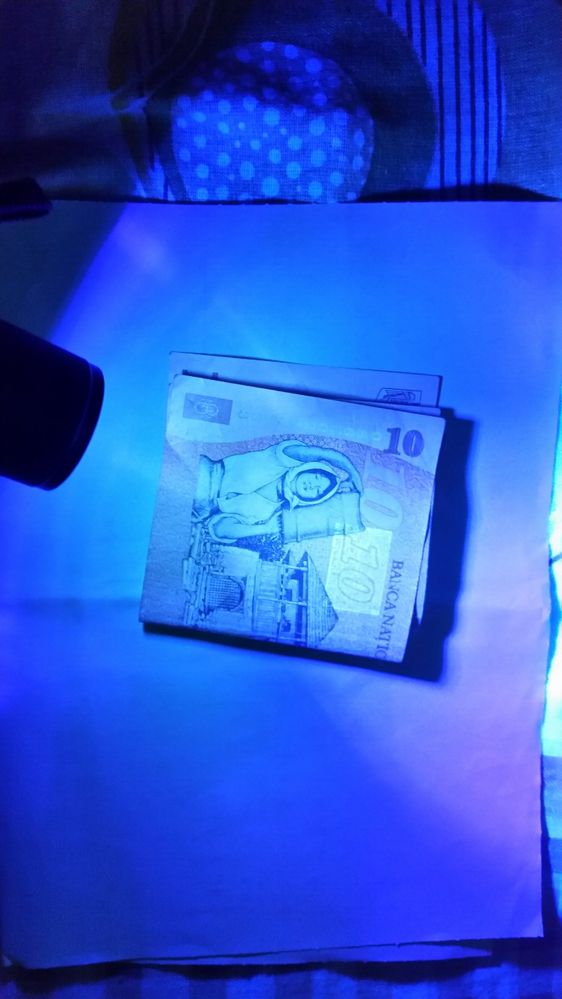Lanterna UV verificare bani documente freon masina amanet mecanic auto