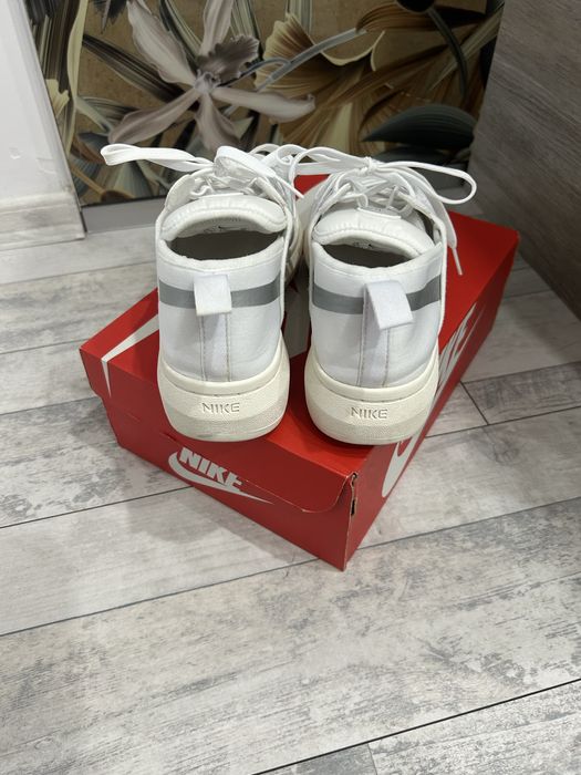 Nike air force бели
